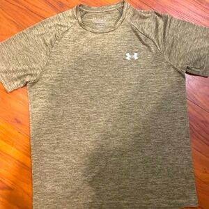 Men’s Heathered Green Under Armour Workout Shirt